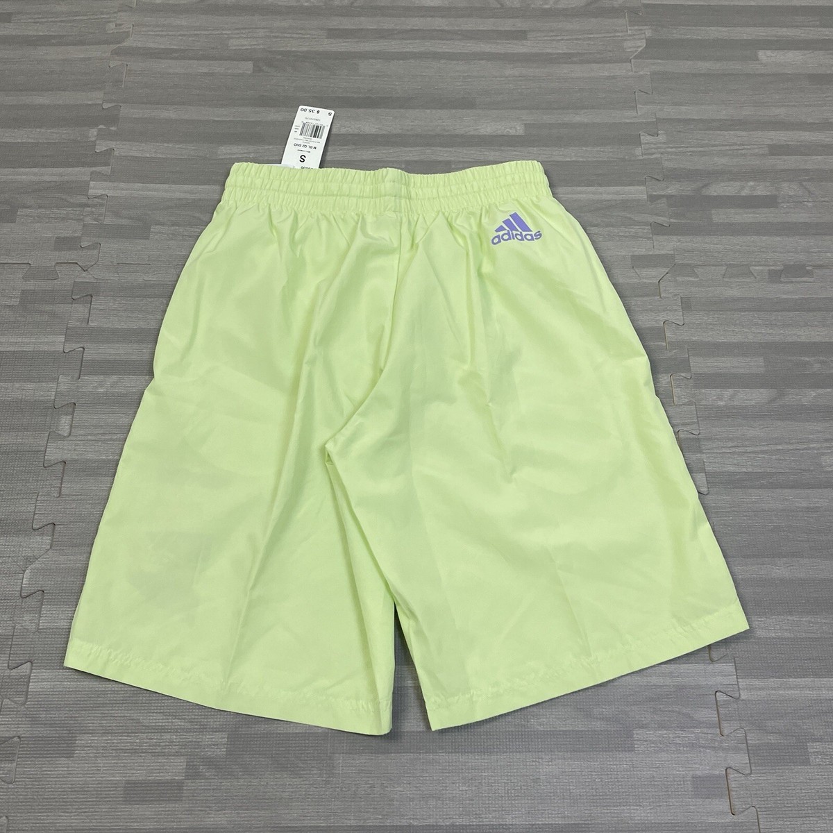 Adidas Ess BrandLove Q2 Woven 10 Adidas Ess BrandLove Q2 Woven 10