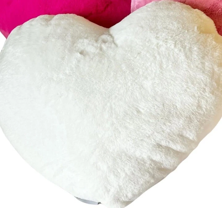 Cupcakes y Cachemira Día de San Valentín Blanco Marfil Corazón Imitación Piel Almohada Foto 2 de 3