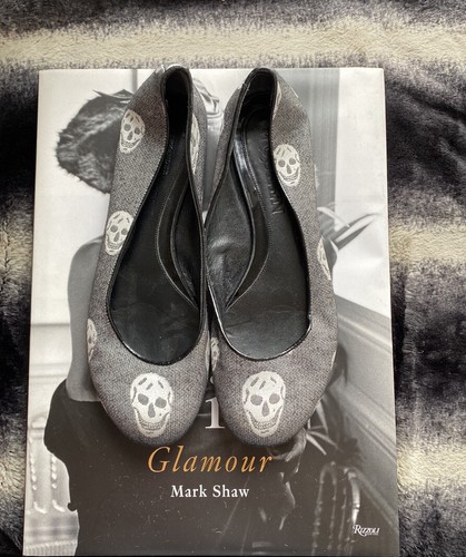 alexander mcqueen flats with skull