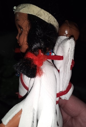 Vintage Native American Dolls Babies Beads Thunderbird Buckskin Sleepy Eyes - Picture 2 of 8