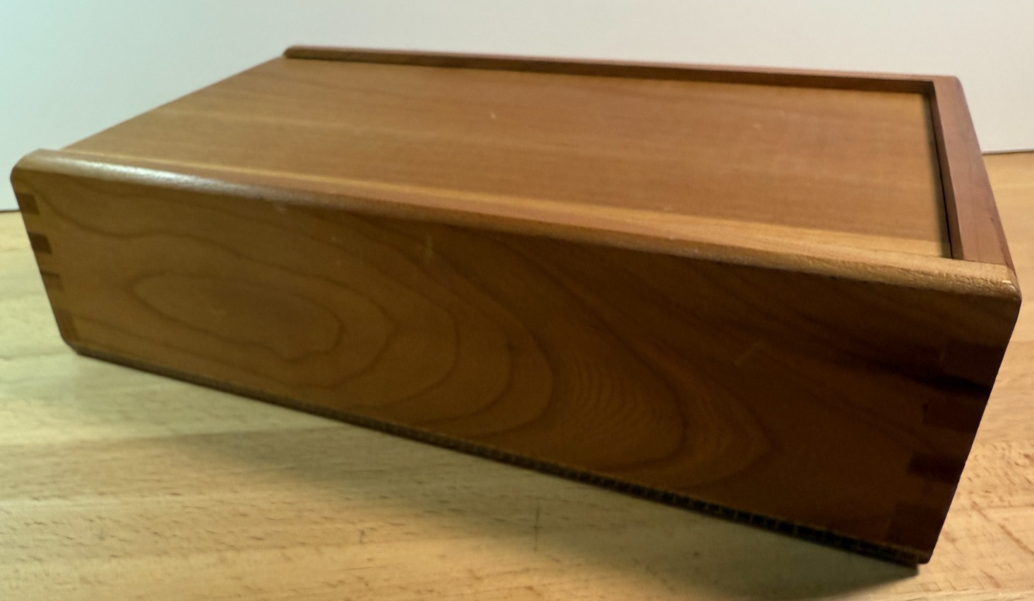 DRUEKE Extra Heavy Chess Piece Butterscotch Black 3 5/8" King Players Choice Box