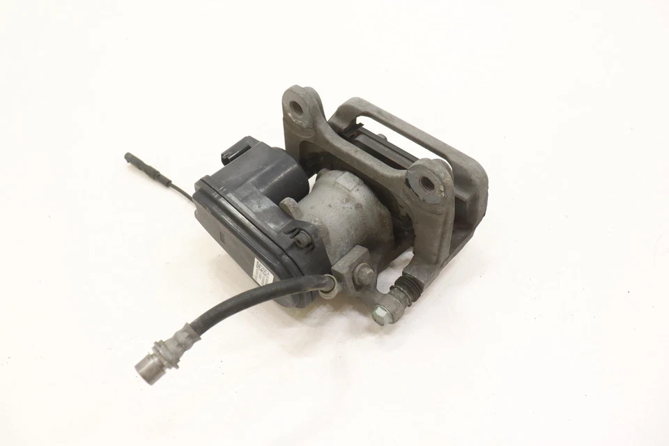 2019 - 2025 GMC SIERRA 1500 REAR LEFT SIDE DISC BRAKE CALIPER OEM 84805863 - Image 4 of 4