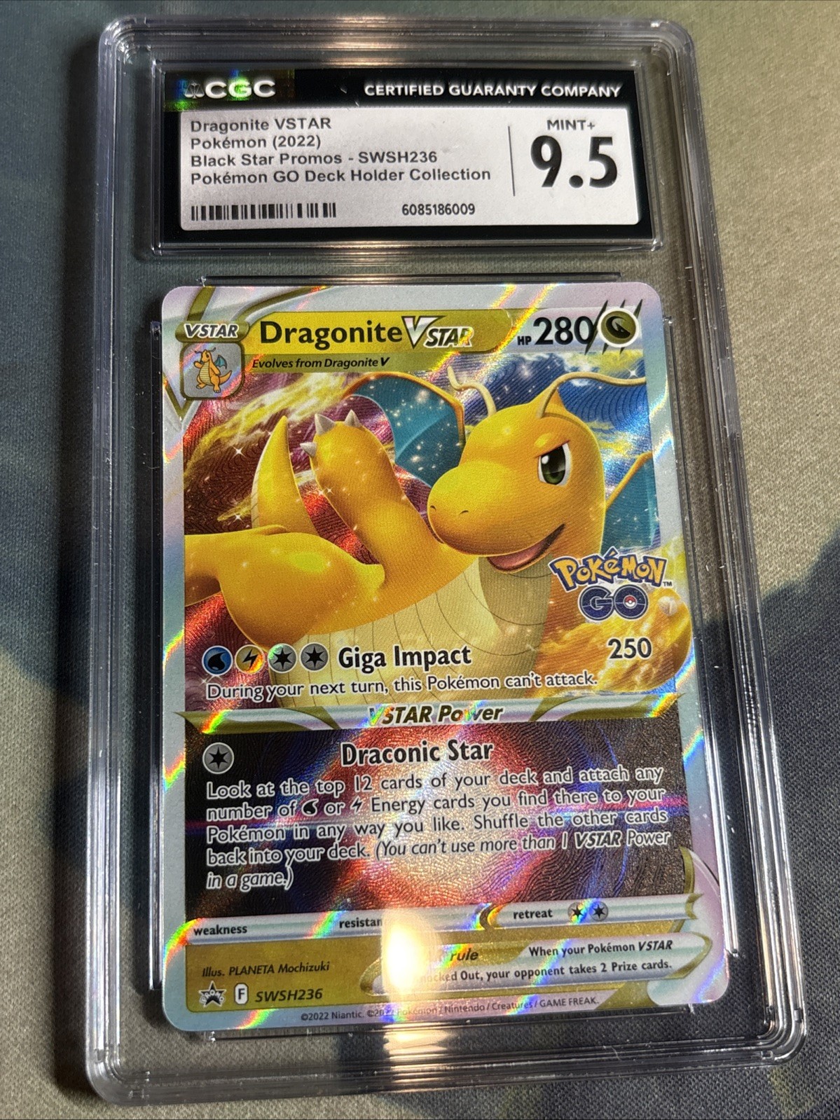Dragonite Vstar SWSH236 CGC 9.5 Pokemon Go Promo Black Star Holder Free Shipping