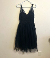 Maniju Black Lace A-Line Dress Knee Length tule skirt V-Neck Strappy Women’s M