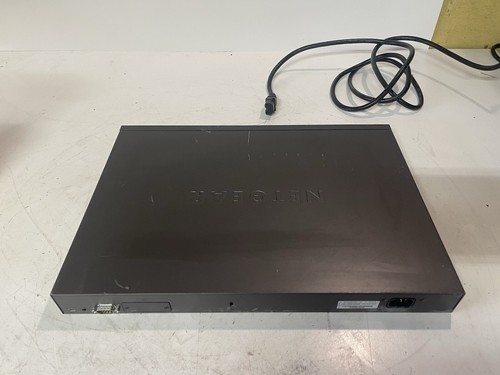 Netgear Pro Safe 48 Port M4100-50 G-Poe+ GSM7248P - Picture 5 of 8
