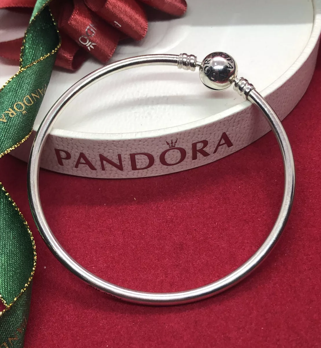 Kiss me bangle pandora sale