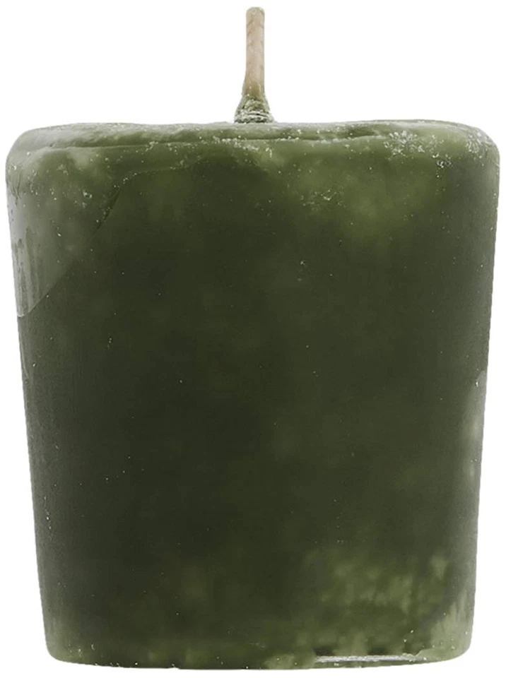 Aceite esencial de velas votivas Aroma Naturals con abeto de enebro y albahaca, Everg Foto 4 de 4