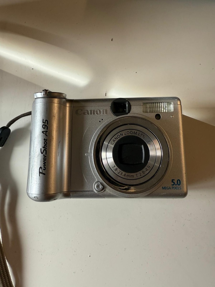 Canon power shot A95 5.0 mega pixell digital camera with