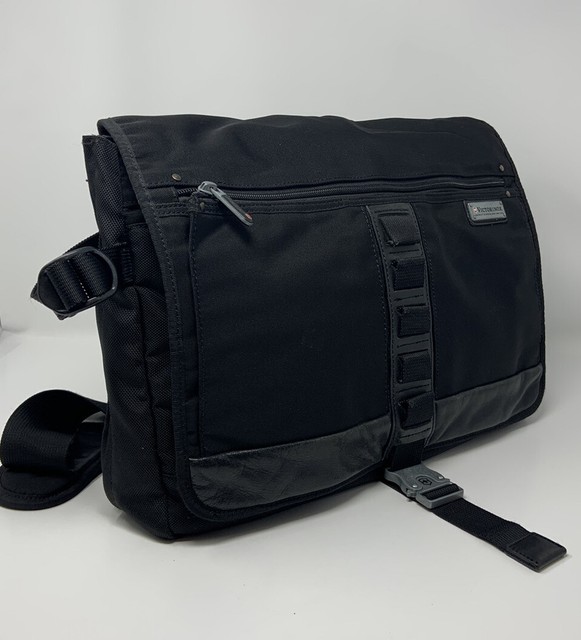 Victorinox Swiss Army Messenger Crossbody Laptop Bag Travel 18L 14W
