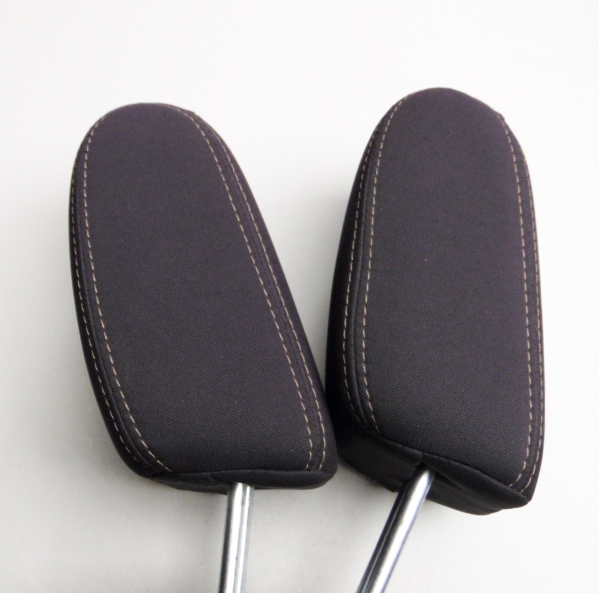 アクセサリー wrangler jk head rest NEW 2007-2018 Jeep JK Wrangler OEM 2 Door Rear Seat Headrest