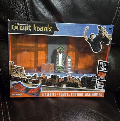 NEW! Hex Bug Tony Hawk Circuit Board Half Pipe, Remote-Control Skateboard