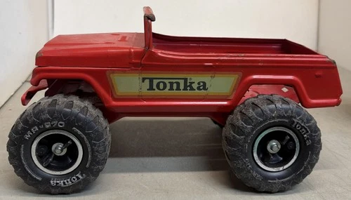 Vintage 70'S TONKA Pressed Steel Red Jeepster - Swap Tires Model Rare # 49250