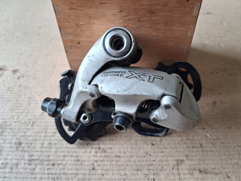 Retro Shimano Deore XT Rear Derailleur RD-M750 9 Speed Short Cage