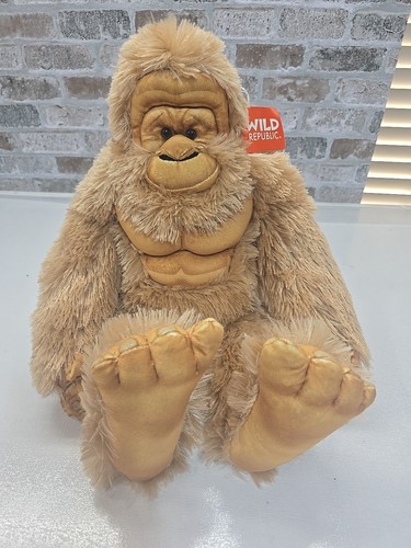 WILD REPUBLIC  ARTIST COLLECTION BIGFOOT SASQUATCH STUFFED PLUSH FREE SHIP