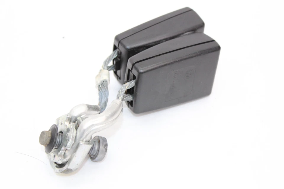 Volkswagen Golf Jetta GTI MK6 2010-2014 hebilla de cinturón de seguridad trasero OEM 1K0857739 Foto 3 de 4