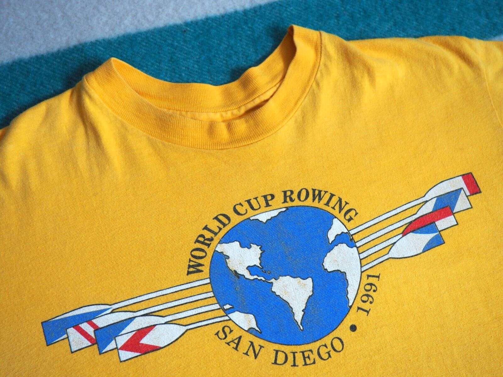 FILA T shirt gialla vintage anni '90 Hanes Coppa del Mondo di canottaggio San Diego 1991 USA L OTTIME CONDIZIONI
