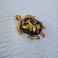 Vintage DAG TURTLE BROOCH Gold tone Inlay red eyes Damascene Spain pin READ