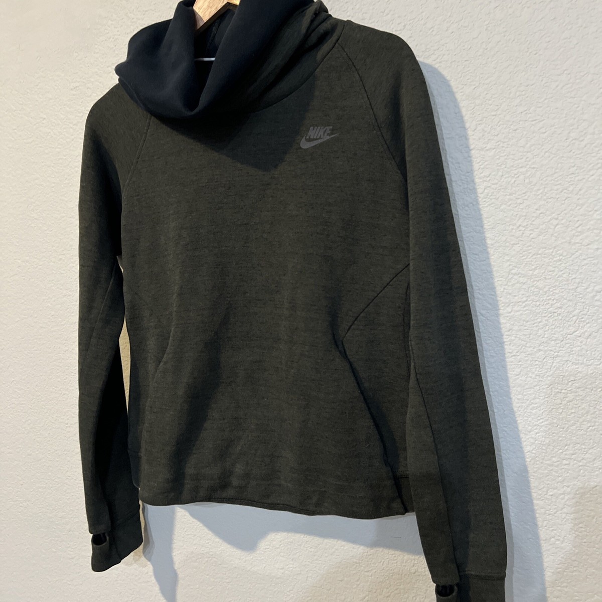 Nike Cargo Tech Fleece Hoodie Cowl Neck MEDIUM GREEN Thumbholes Running