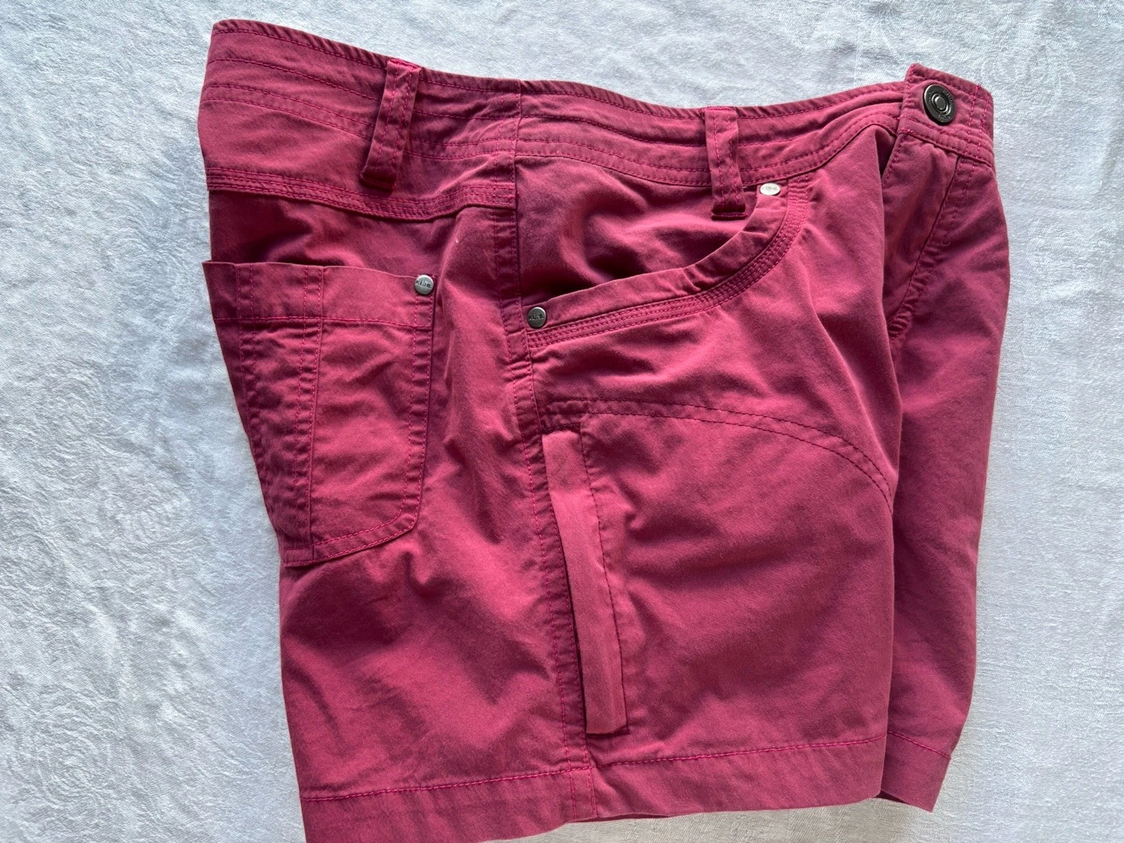Women’s Khul Shorts Sz 2 Berry Color Outdoor Hiking 5”