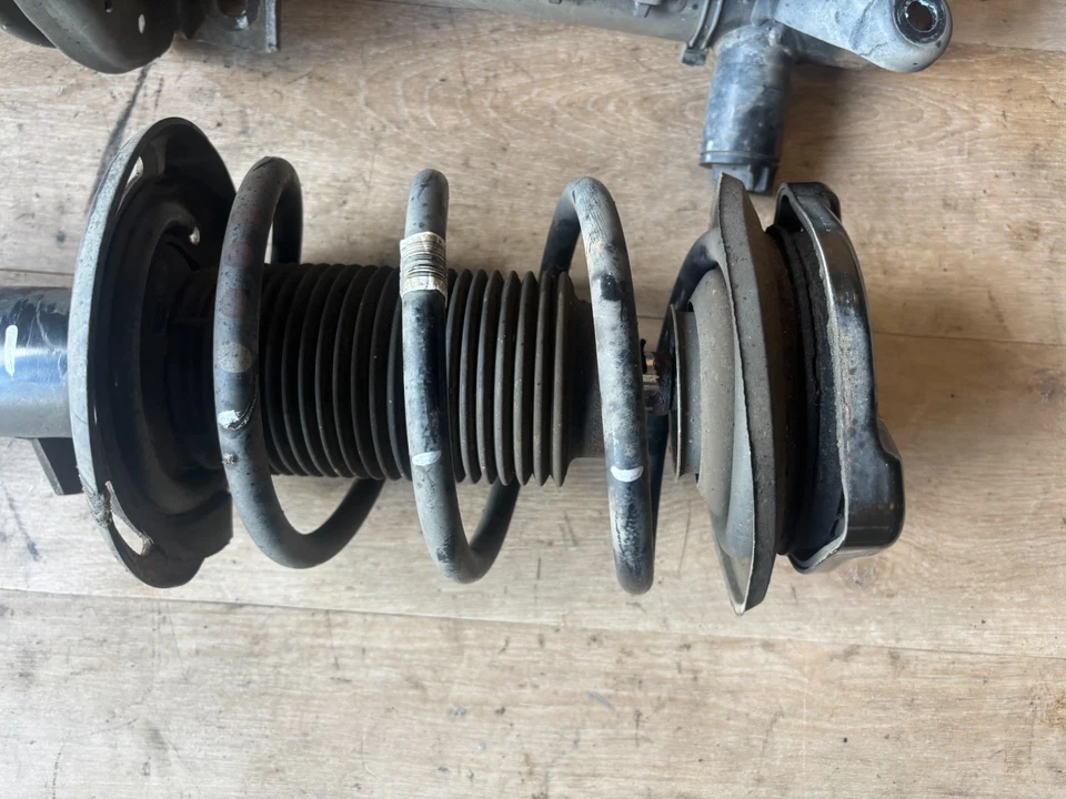 MERCEDES BENZ E400 E550 OEM 10-17 COUPE PAIR FRONT LEFT&RIGHT SIDE SPRING SHOCK - Image 2 of 4