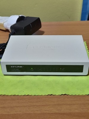 TP-LINK 8 PORT DESKTOP SWITCH MOD. TL-SF1008D