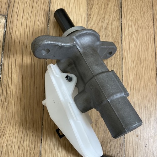 Dorman M630841 Brake Master Cylinder Honda Civic 2012 2013 2014 2015 46100TR0A01 - Picture 5 of 6
