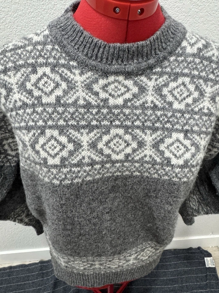 Suéter de Lana Fair Isle Gris Crema Nórdico Invierno Pullover Foto 2 de 4