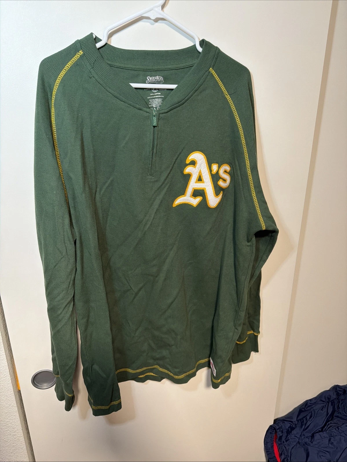 Stitches Men’s XL Quarter Zip Grey “A’s” Long Sleeve Polyester Shirt