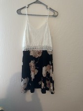 Floral Dress Lace White On Top New Size Medium