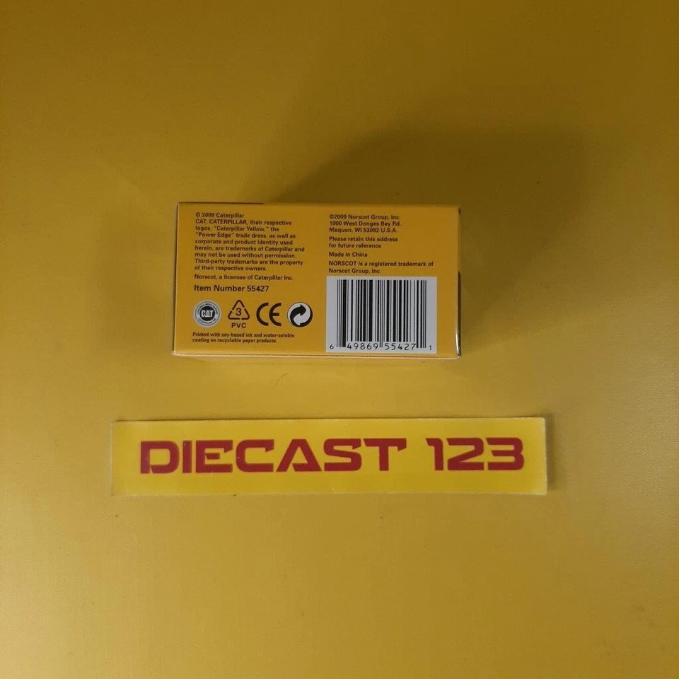 Norscot CONSTRUCTION MINI'S NIB CAT Caterpillar D7E TRACK-TYPE TRACTOR - Image 4 of 4