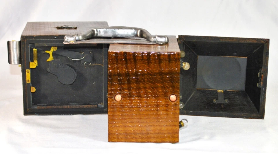 CAJA CÁMARA VINTAGE FOLMER GRAFLEX HUELLA DIGITAL c1930-1950 ARTISTA PERSONALIZADO MADERA DE TIGRE Foto 4 de 4