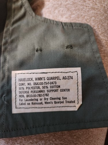 Original U.S. Army Women's Raincoat Hood Havelock AG-274 GREEN - Picture 2 of 3