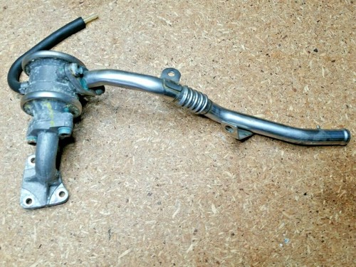 Audi A4 B6 (8E) AGR-Ventil mit Flansch und Rohr 06C131165B, 06C131101