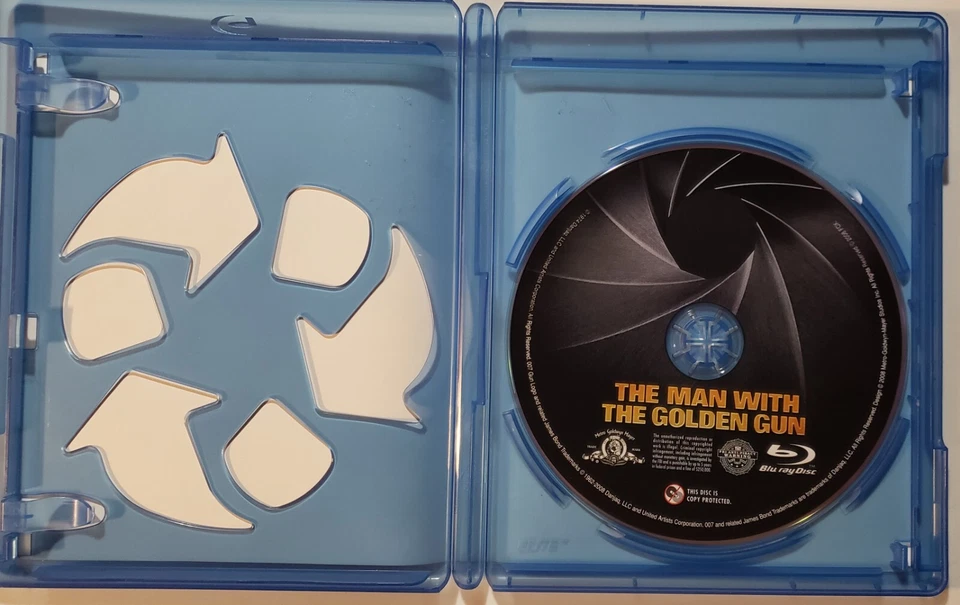 The Man with the Golden Gun James Bond 007 Roger Moore Blu-ray Like New - Image 3 of 4