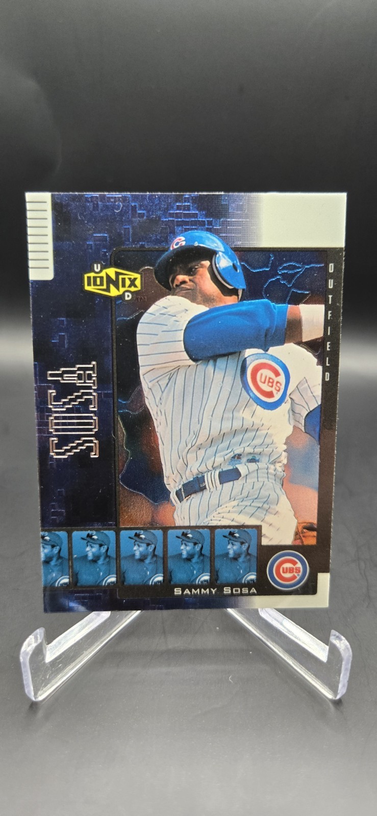 2000 UD Ionix Baseball #16 Sammy Sosa - Chicago Cubs