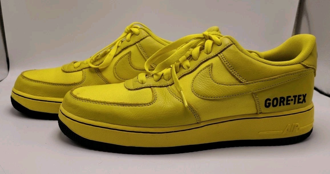 SAOLA Nike Gore Tex X Air Force 1 Sneakers basse dinamiche gialle da uomo taglia 11 usate in ottime condizioni