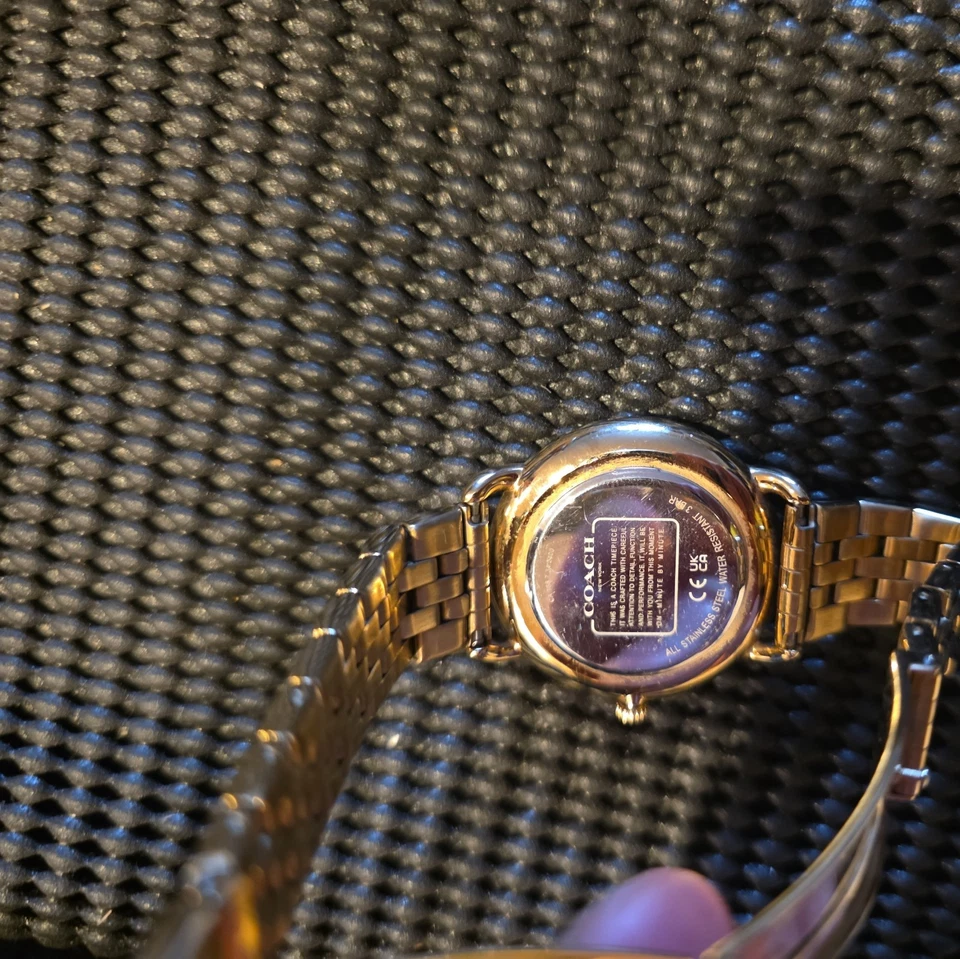 womans watches - image 2 of 3