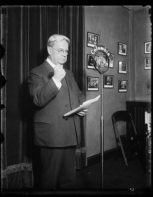 Photo:Hiram Johnson Columbia Microphone 1930 Radio Broadcast Cali