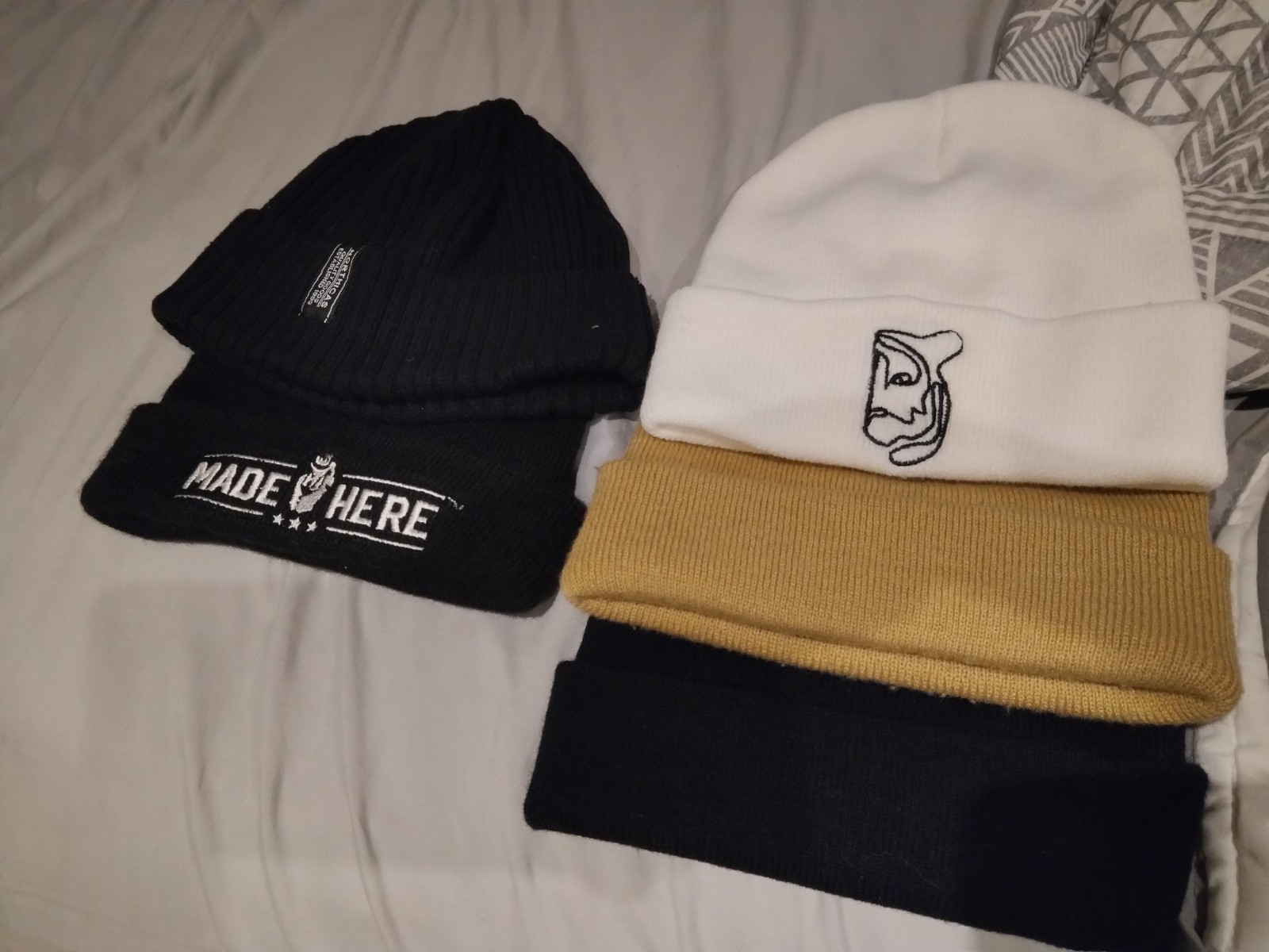 Beanies - image 1