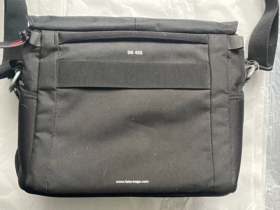 Kata DB 453 Digital Case D/SLR Insert Padded Black Camera Shoulder Bag $84.99 - Image 2 of 4