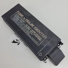 2000 Chrysler Voyager Under Hood Fuse Relay Box Cover Lid Black OEM