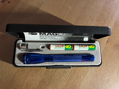 Maglite Mini Mag Taschenlampe 9 Lumen 2x AAA Batterien Aluminiumkörper Finitio