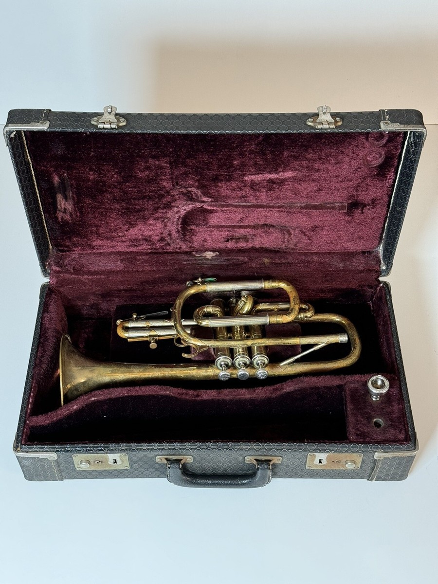 Vintage French Couesnon Cornet Made in Paris 77818 France w/Case