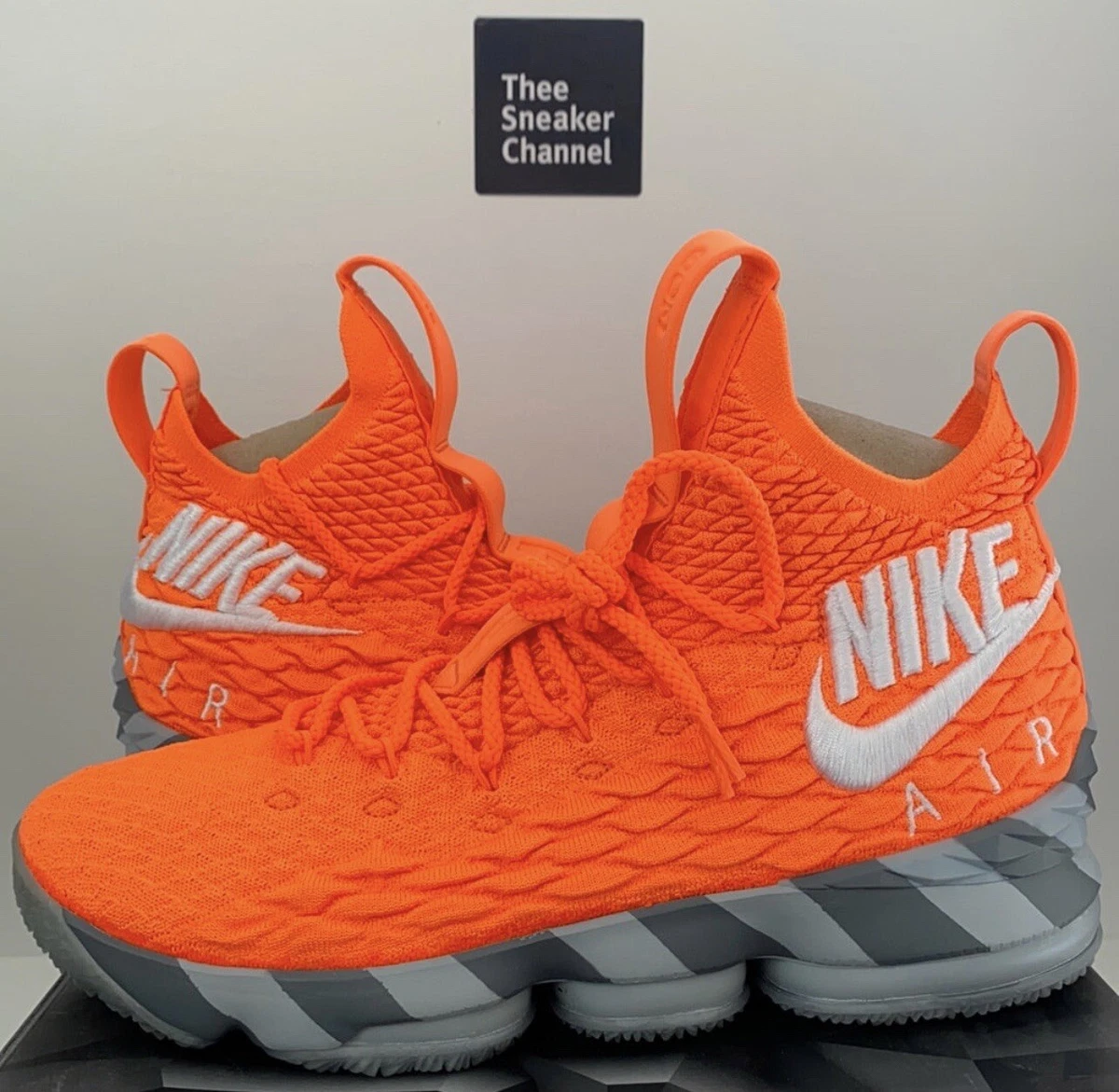 Lebron 15 shop orange box