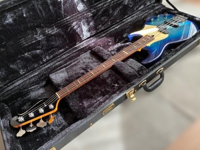 YAMAHA BBP34 Moonlight Blue / Electric Bass Guitar w/ Original HC