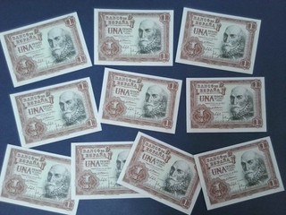 Lote de 10 billetes correlativos de 1 peseta de 1953. SC / UNC. P144. Serie Z