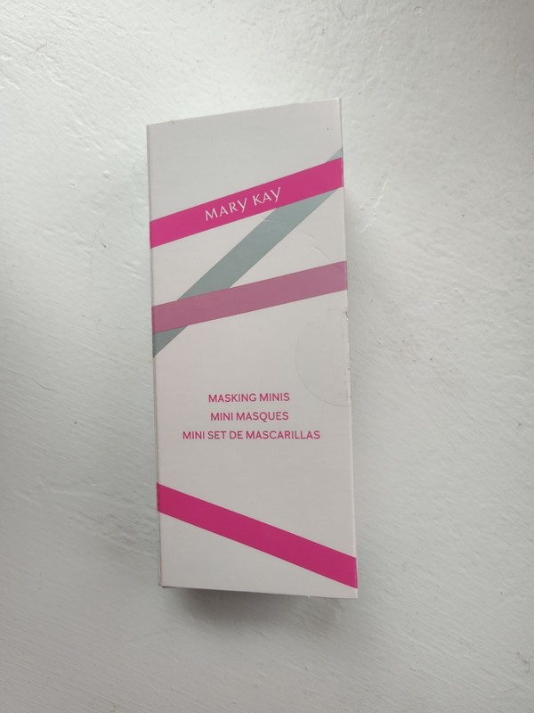 Mary Kay Travel Size Moisture Renewing Gel Mask & Deep Charcoal Mask Skin Care
