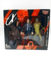 1998 MCFARLANE TOYS--THE X FILES--3 FIGURE SET NEW