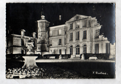 JAMBVILLE (78) CAMP NATIONAL des SCOUTS DE FRANCE. VASQUE & CHATEAU beleuchtet