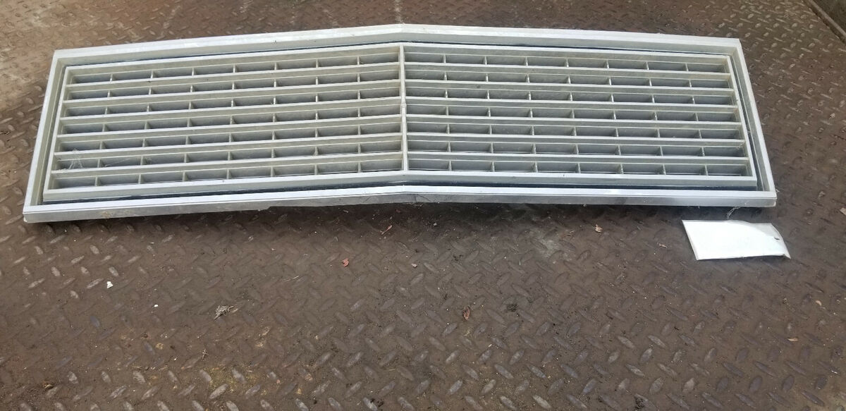 1979 1980 Chevrolet Chevette Front Grille. Part# 474757 Used 1979 1980 Chevrolet Chevette Front Grille. Part# 474757 Used